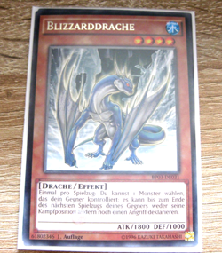 Blizzarddrache BP03-DE031 in Mosaic Rare 1 Auflage YU-GI-OH Karte Near Mint - Image 1