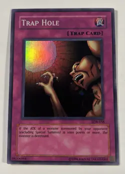 Yu-Gi-Oh! Trap Hole #LOB-058 Super Rare Foil NM - Image 1