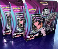 Pokemon Mew VMAX League Battle Deck *ULTRA RARE* - Image 2