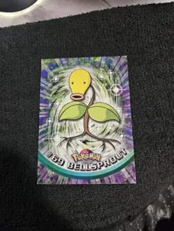BELLSPROUT #69 - BLACK LOGO - NON-HOLO - Series 1 - TOPPS POKEMON CARD - Image 1