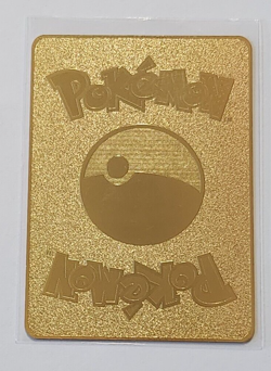 2020 POKEMON CHARIZARD DX GOLD METAL CARD - Image 2