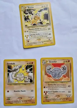 Mix Of 3 Neo Revelation Pokemon Cards Non Holo LP/NM - Image 1