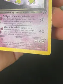 CARTE POKEMON ALAKAZAM OBSCUR 1/82 FR HOLO SWIRL WIZARDS TEAM ROCKET - BE/TBE - Image 4