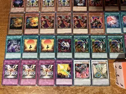 Yugioh Infernity deck Comes Sleeved And Deck Box lot 3 - Image 4