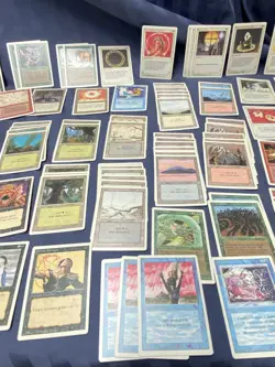 Vintage 1990s Early Magic The Gathering Card Lot of 100+ Cards - Image 4