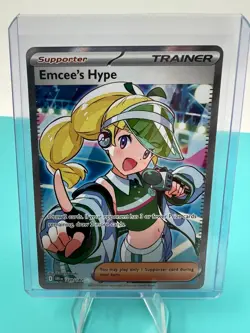 POKEMON DESTINED RIVALS - FULL ART - EMCEE'S HYPE TRAINER CARD 220/182 - Image 1