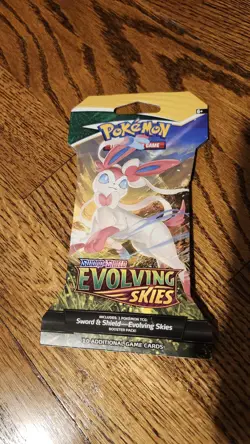 *New* Pokemon TCG Evolving Skies Sylveon Booster Pack Factory Sealed - Image 1
