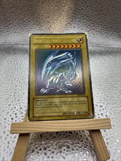 Carte Yu-Gi-Oh Blue-eyes White Dragon Sdk-001 - Image 1