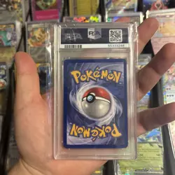 PSA 8 NM/MT 1999 POKEMON JUNGLE #53 GOLDEEN 1ST EDITION ENGLISH - Image 4