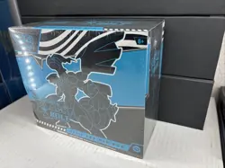 Pokemon TCG Scarlet Violet Black Bolt ETB Elite Trainer Box *Small Tear* NEW ?? - Image 3