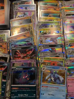 Lot Of 700 Pokemon Cards Holo, Reverse Holo, Bulk - Image 4