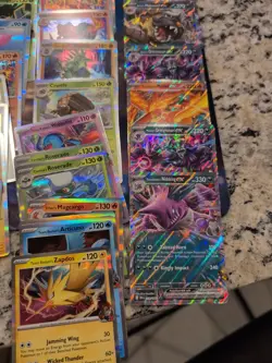 Lot Of 370 Pokemon Cards From Destined Rivals - Image 2