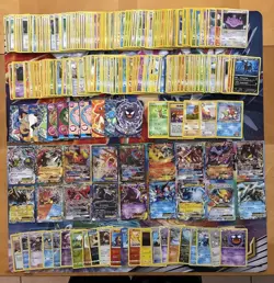 Vintage Pokemon Card Lot Holo Etc MP-Damaged Gengar Charizard Umbreon Fire 450+ - Image 1