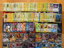 Vintage Pokemon Card Lot Holo Etc MP-Damaged Gengar Charizard Umbreon Fire 450+ - Image 4