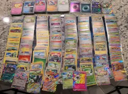 Lot Of 616 Pokemon Cards Holo, Reverse Holo, Bulk - Image 1