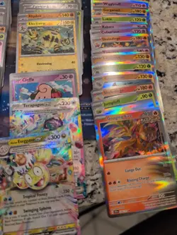 Lot Of 616 Pokemon Cards Holo, Reverse Holo, Bulk - Image 2