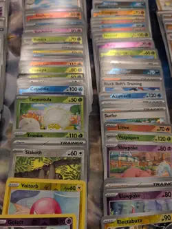 Lot Of 616 Pokemon Cards Holo, Reverse Holo, Bulk - Image 5