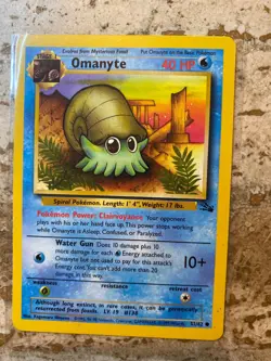 Vintage 1995 Pokemon Omanyte Fossil Card 52/62 Holographic Collectible Trading - Image 1