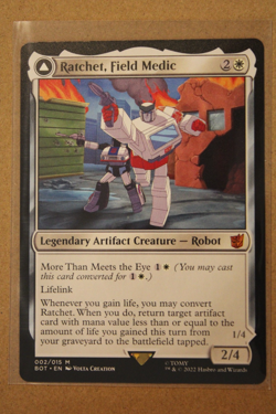 Ratchet, Field Medic Universes Beyond: Transformers Foil MTG TCG Near Mint - Image 1