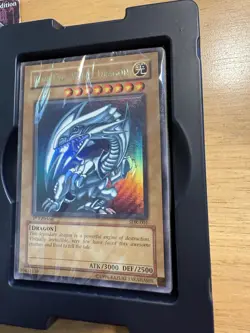 YU-GI-OH! Starter Deck Kaiba SDK 1st Edition Foil line Error Open Box - Image 4