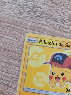 Carte Pokemon Pikachu de sacha SM111 Soleil & Lune Promo Francais - Image 2