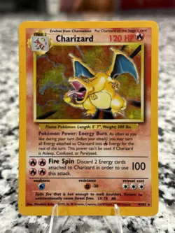 Pokemon TCG Charizard 4/102 Base Set Unlimited Holo Rare - Image 1