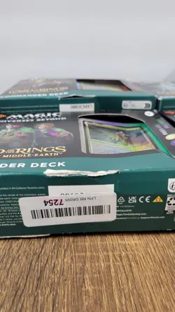 Magic the Gathering: LOTR : Tales of Middle-earth Commander Deck LOT Damaged Box - Image 4
