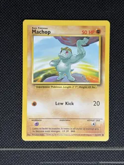 Pokemon TCG MACHOP 52/102 Base Set Unlimited WOTC - Image 1