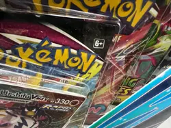 Pokemon Urshifu VMAX Rapid Strike Premium Collection Box w/ Evolving Skies - Image 3