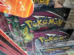 Pokemon Urshifu VMAX SingleStrike Premium Collection Box w/ Evolving Skies 820650808937 - Image 2