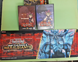 Yu-Gi-Oh Pad Battle Game Mat Vintage 1996 War Of The Giants Konami & 6 DVD set - Image 1