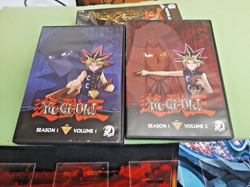 Yu-Gi-Oh Pad Battle Game Mat Vintage 1996 War Of The Giants Konami & 6 DVD set - Image 2