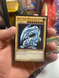 YUGIOH Blue-Eyes White Dragon OP28-EN001 Ultimate Rare #5 - Image 1