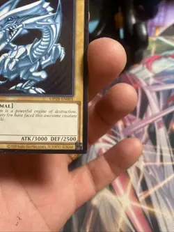 YUGIOH Blue-Eyes White Dragon OP28-EN001 Ultimate Rare #5 - Image 5