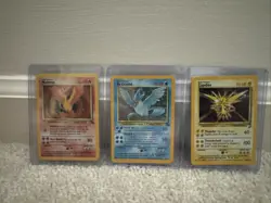 Pokemon TCG - Fossil - Legendary Birds - Articuno, Moltres, and Zappos: Holo - Image 1