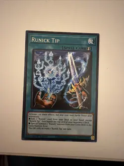 Runick Tip MP23-EN241 25th Anniversary Tin: Dueling Heroes Mega Pack 1st Edition - Image 1
