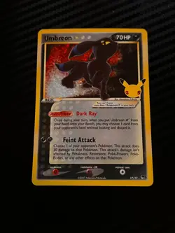 Umbreon Star 17/17 Celebrations: Classic Collection Holo Pokemon Card - Image 3