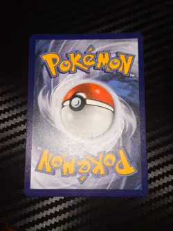 Umbreon Star 17/17 Celebrations: Classic Collection Holo Pokemon Card - Image 5