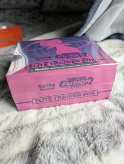 Pokemon TCG Sword & Shield Fusion Strike Elite Trainer Box ETB New/Sealed 820650809330 - Image 3