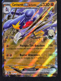 Carte Pokemon Carchacrok EX de Cynthia 104/182 DRI Rivalites Destinees FR NEUF - Image 1