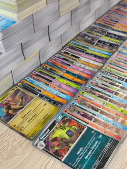 LOT DE 50 CARTES POKEMON FRANCAISES NEUVES BLOC EB/EV ? +10 BRILLANTES ? - Image 2