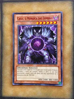 Yugioh Caius The Shadow Monarch DL15-EN006 DL15-PT006 DL Rare Red Portuguese NM - Image 1