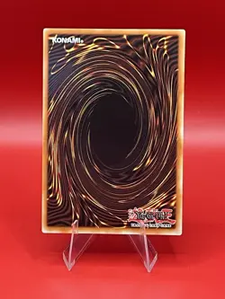 Blue-Eyes White Dragon MGED-EN001 Maximum Gold: El Dorado 1st Edition - Image 2