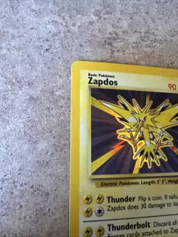1999 Zapdos Holo Foil Pokemon TCG Base Set Unlimited Rare Card 16/102 HP - Image 4