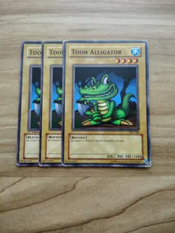 Yu-Gi-Oh! - Toon Alligator 3X - Full Playset - Image 1
