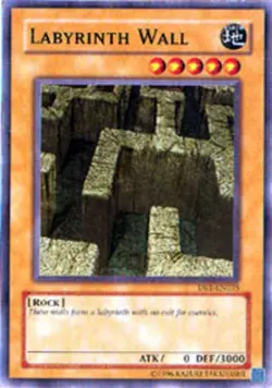 Labyrinth Wall - DB1-EN035 - Common - Unlimited Edition - Damaged - Image 1