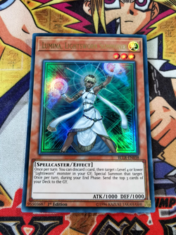 Lumina, Lightsworn Summoner bllr-en038 1st Edition (NM+) Ultra Rare Yu-Gi-Oh! - Image 1