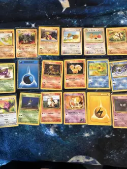 Pokemon Vintage Base Set Lot (27 Cards) - Jungle, Fossil - Authentic! - Image 3