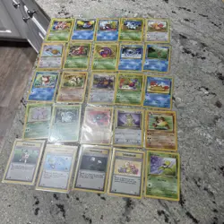 Lot Of 25 1st Edition Jungle & Fossil Pokemon Cards NM - Image 1