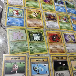 Lot Of 25 1st Edition Jungle & Fossil Pokemon Cards NM - Image 4